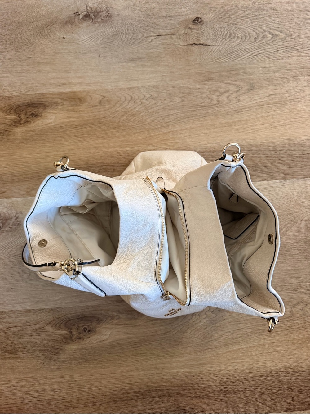 Classic Cream White Leather Shoulder Hobo Bag Purse - Picture 4 of 12